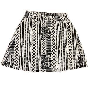 B Jewel Skirt Size Small